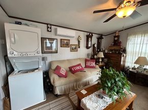 96 Newbury 9B, Danvers MA 01960