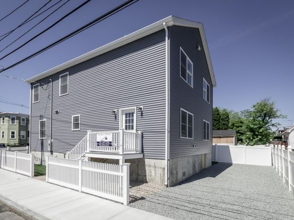 36 Floyd St, Revere MA 02151