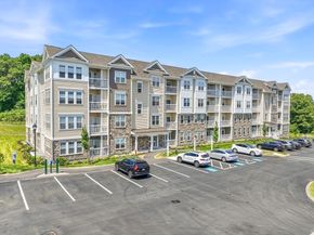 2 Codman Way 2203, Westborough MA 01581