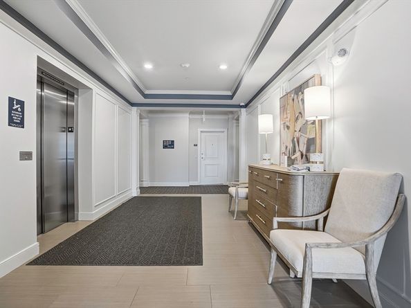 2 Codman Way 2203, Westborough MA 01581