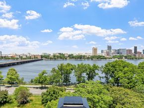 462 Beacon St 31, Boston MA 02115