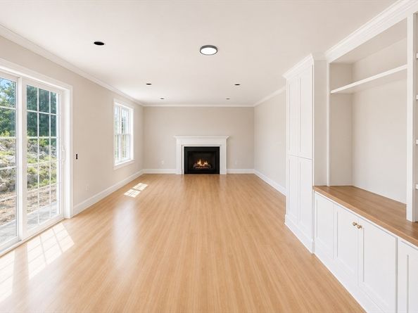 7 Lamire Way, Uxbridge MA 01569