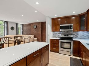 142 Commercial St 304, Boston MA 02109