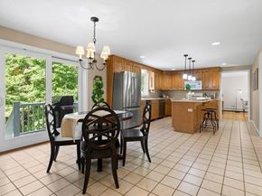 8 Caitlin Ln, Topsfield MA 01983