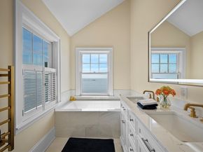 16 Coolidge Road, Marblehead MA 01945