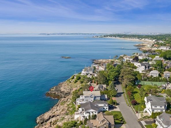 16 Coolidge Road, Marblehead MA 01945