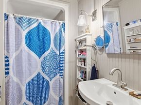 55 Perkins St, Salem MA 01970