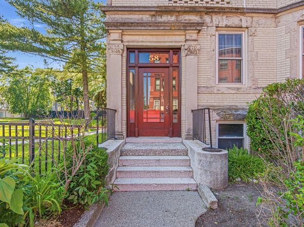 58 Pleasant Street 2, Brookline MA 02446
