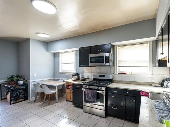 27 Wave Ave C, Revere MA 02151