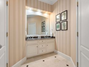 6 Witherbee Ln, Southborough MA 01772