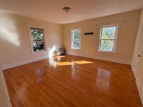 23 Lakewood St, Worcester MA 01603