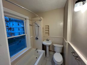 23 Lakewood St, Worcester MA 01603