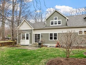 8 Mcneil Cir 8, Hopkinton MA 01748