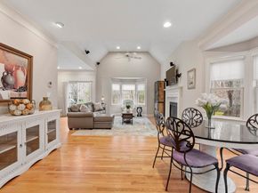 8 Mcneil Cir 8, Hopkinton MA 01748