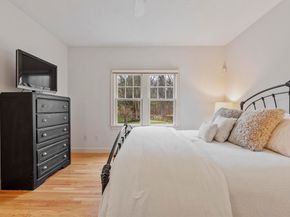 8 Mcneil Cir 8, Hopkinton MA 01748