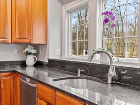 8 Mcneil Cir 8, Hopkinton MA 01748