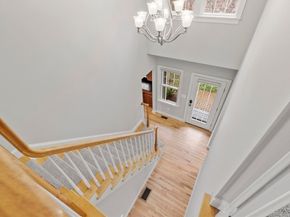 8 Mcneil Cir 8, Hopkinton MA 01748