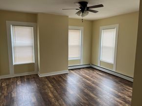 34 Irving St, Worcester MA 01609