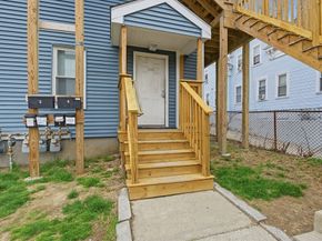 34 Irving St, Worcester MA 01609