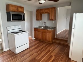 34 Irving St, Worcester MA 01609