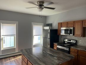 34 Irving St, Worcester MA 01609