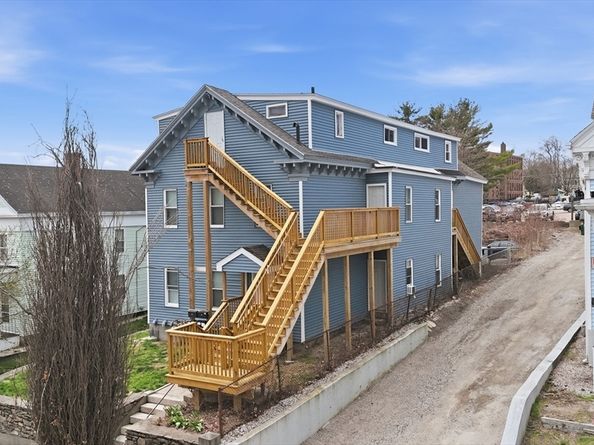 34 Irving St, Worcester MA 01609