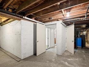 34 Dartmouth St, Worcester MA 01604