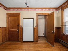 34 Dartmouth St, Worcester MA 01604