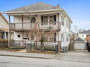 34 Dartmouth St, Worcester MA 01604