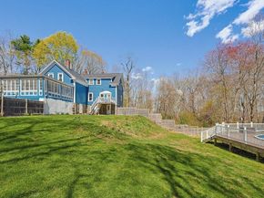 1 Highland Rd, Lakeville MA 02347