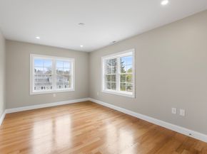 24 Marion St, Walpole MA 02081