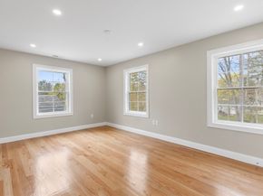24 Marion St, Walpole MA 02081