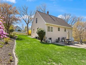 7 Leland Hill Rd, Grafton MA 01560
