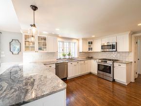 40 Pinewood Ln, Duxbury MA 02332