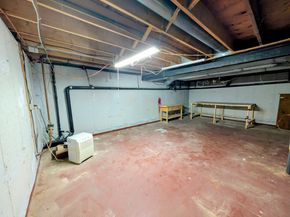 178 Dennison Hill Rd, Southbridge MA 01550