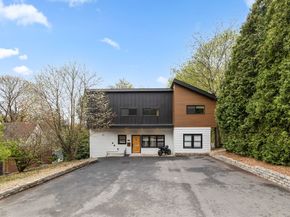 335 Salisbury St, Worcester MA 01609