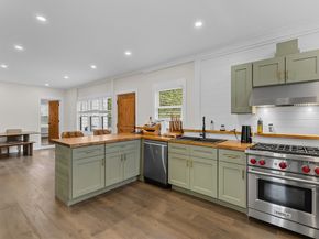 335 Salisbury St, Worcester MA 01609