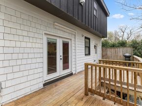 335 Salisbury St, Worcester MA 01609