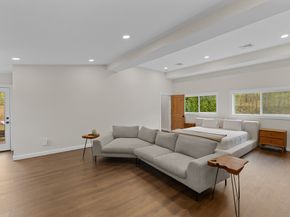 335 Salisbury St, Worcester MA 01609