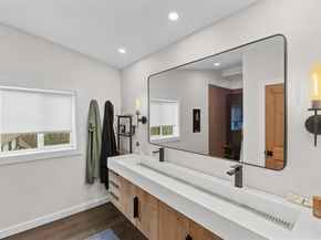 335 Salisbury St, Worcester MA 01609