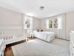 72 Oakcrest Rd, Needham MA 02492