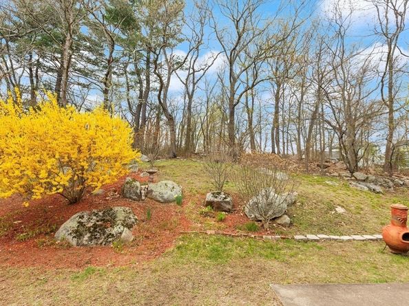 23 Inman Rd, Weymouth MA 02188