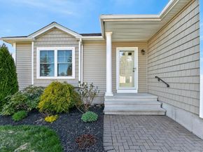 36 Village Rd 36, Paxton MA 01612