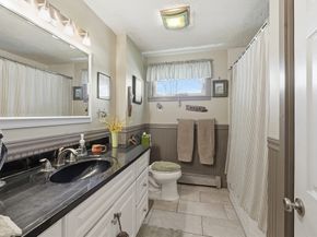 11 Paul St, Auburn MA 01501