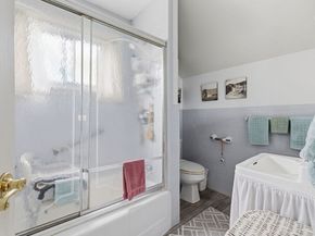 141 Bromfield St, Quincy MA 02170