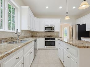 9 Hunter Lane, Medway MA 02053