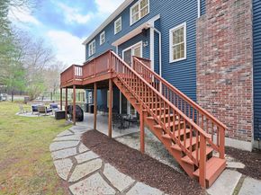 9 Hunter Lane, Medway MA 02053