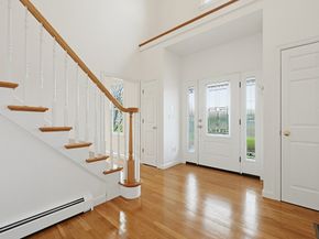 9 Hunter Lane, Medway MA 02053