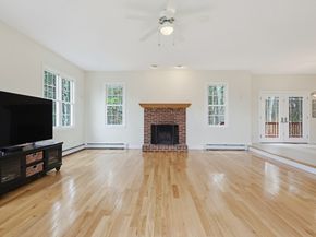 9 Hunter Lane, Medway MA 02053