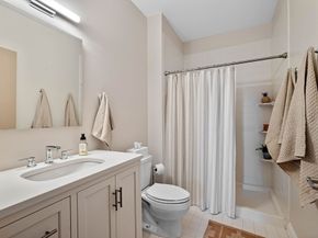 51 Lafayette St 207, Salem MA 01970